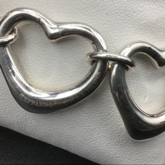 Elsa Peretti Tiffany & Co 925 Sterling Silver, Open Hearts Toggle Bracelet - Picture 2 of 10